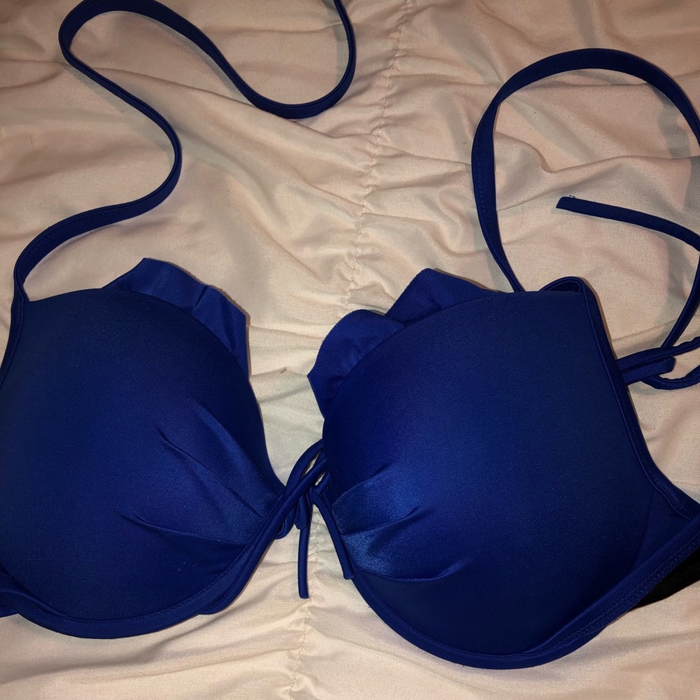 Victoria’s Secret ruffle top